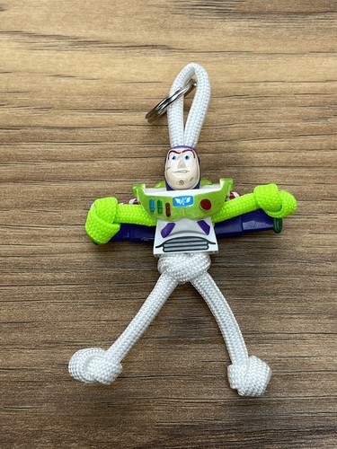 Buzz lightyear paracord buddy - lightyear,