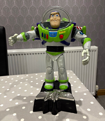 Buzz lightyear toy story - lightyear,