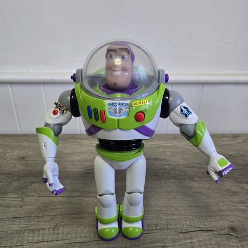 Buzz lightyear toy story - lightyear,