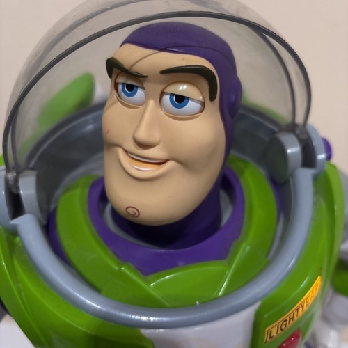 Ultimate buzz lightyear - buzz,