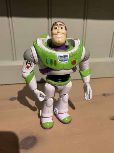 Buzz lightyear action figure - lightyear,